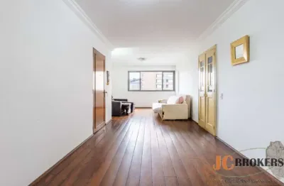 Apartamento com 107m² de área útil, 3 dormitórios sendo 1 suíte, 1 vaga.