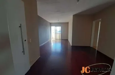 Apartamento com 105 m², 3 dormitórios, sendo 1 suíte, living para 2 ambientes, 1 vaga