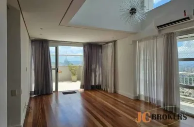 Cobertura duplex com 320m² de área útil, 4 suítes, 4 vagas