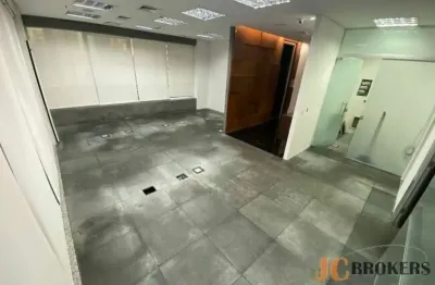 Sala comercial para alugar na Avenida Lavandisca, 777, Moema, São Paulo