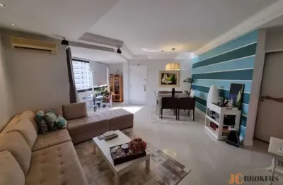 Apartamento com 112m² de área útil, 3 dormitórios sendo 1 suíte, 2 vagas