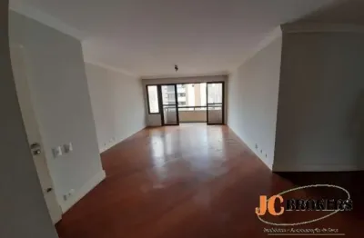 Apartamento com 120 m², 3 dormitórios sendo 1 suíte, suíte com banheira, varanda, 2 vagas