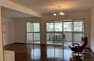 Apartamento com 140 m² de área útil, 3 dormitórios sendo 3 suítes, 3 vagas
