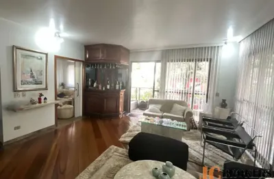 Apartamento com 3 quartos à venda na Avenida Chibarás, 802, Moema, São Paulo