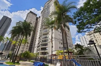 Apartamento com 127m² de área útil, 2 vagas de garagem, 3 dormitórios, 1 suíte.