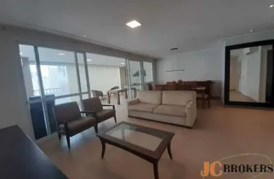 Apartamento com 181m² de área útil, 3 suítes, 3 vagas