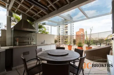 Cobertura duplex totalmente reformada à venda com porteira fechada com 389 m² de área privativa