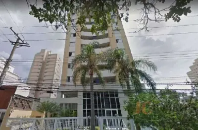 Apartamento de 50m², recém reformado, mobiliado, sala ampliada, com 1 suíte, aquecedor, 1 vaga.