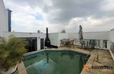 Cobertura triplex com 350 m² de área útil, 2 suítes, 4 vagas