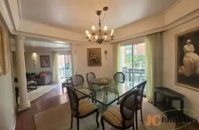 Apartamento com 149 m² de área útil,  3 dormitórios, sendo 1 suíte,  2 vagas