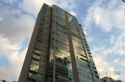 Apto com 204 m² de área útil, 4 dormitórios sendo 2 suítes, escritório, 3 vagas de garagem