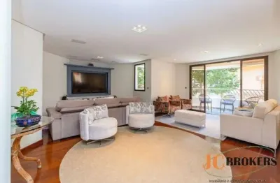 Apartamento com 217m² de área útil,  3 suítes, 3 vagas