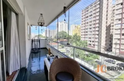 Apartamento com 208m² de área útil, 3 suítes, 4 vagas