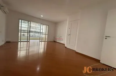 Apartamento com 102m²,  3 dormitórios sendo 1 suíte, 2 vagas
