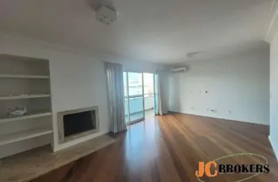 Apartamento com 170 m², 3 dormitórios, sendo 3 suítes, sala para 2 ambientes, 4 vagas