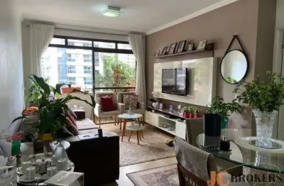 Apartamento com 87m² de área útil, sala, varanda, cozinha, 2 dormitórios sendo 1 suíte, 1 vaga