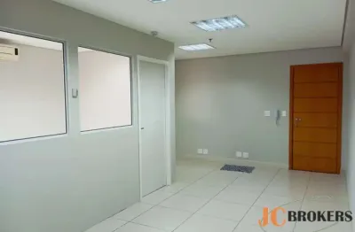 Conjunto comercial com 43m² de área útil, 1 banheiro e 1 vaga
