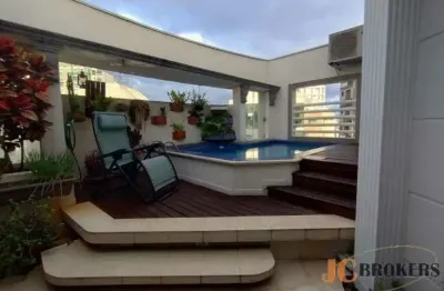 Linda cobertura reformada com 204mts, 3 suítes, 4 vagas