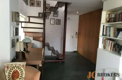 Cobertura duplex com 136m² de área útil, 2 suítes, 2 vagas