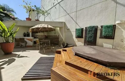 Casa com 240 m² de área útil, 4 dormitórios com ar condicionado sendo 1 suíte, 4 vagas