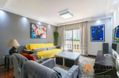 Apartamento com 140 m², 4 dormitórios, sendo 1 suíte, living para 2 ambientes, 2 vagas