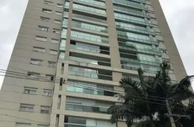 Apartamento, com 156 m², living para 2 ambientes, cozinha com armários, 3 suítes, 3 vagas.