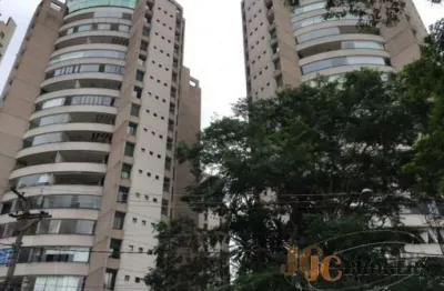 Apartamento com 121m² de área útil, 3 dormitórios sendo 2 suítes, 3 vagas