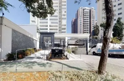 Apartamento com 172m², 3 vagas de garagem, 4 dormitórios sendo 3 suítes.