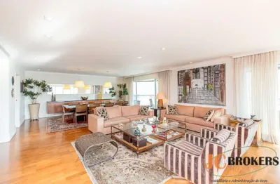Apartamento com 340 m², 5 dormitórios sendo 4 suítes, amplo living para 4 ambientes, 5 vagas