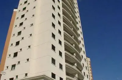 Apartamento com 165m² de área útil,  4 dormitórios sendo 3 suítes, 3 vagas