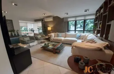 Apartamento com 3 quartos à venda na Avenida Lavandisca, 142, Moema, São Paulo