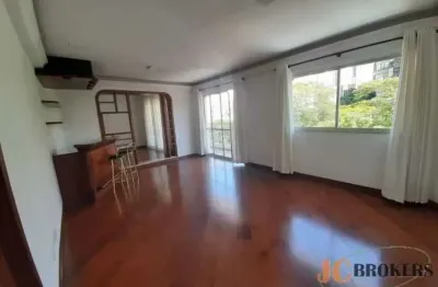 Apartamento com 220 m², 4 dormitórios sendo 2 suítes, 4 vagas