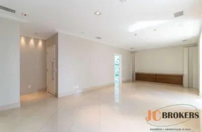 Apartamento com 237m² de área útil, 3 suítes, 5 vagas