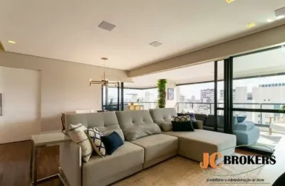 Apartamento com 180 m², 3 suítes sendo a master com closet e varanda, varanda espaçosa, 3 vagas