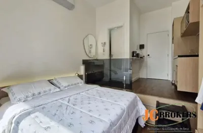 Studio com 23 m², mobiliado, 1 dormitório com armário embutido, varanda