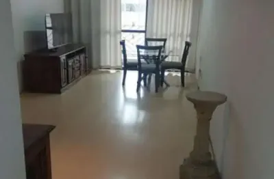 Apartamento com 77 m², 3 dormitórios, sala para 2 ambientes, varanda, 1 vaga