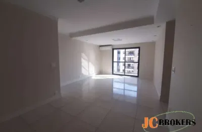 Apartamento com 110 m², 3 dormitórios sendo 1 suíte, sala para dois ambientes, 2 vagas