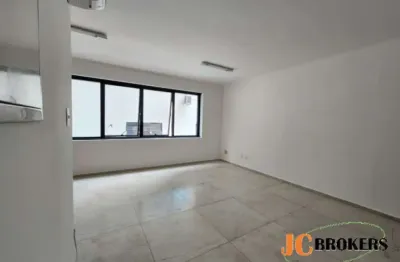 Sala comercial com 28 m², sala com ar condicionado, 1 banheiro