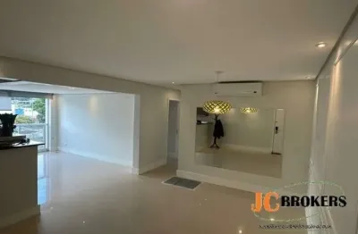 Apartamento com 69 m², 2 dormitórios, sendo 1 suíte, sala ampla para 2 ambientes, 1 vaga