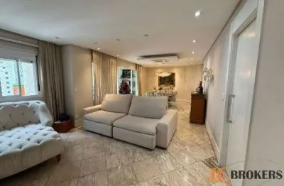 Apartamento mobiliado com 137m² de área útil, 2 suítes, 3 vagas