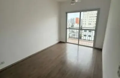 Apartamento reformado com 42 m² de área útil, 1 dormitório, 1 vaga