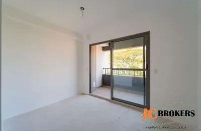 Studio com 29 m², sala com cozinha integrada, varanda, 1 vaga