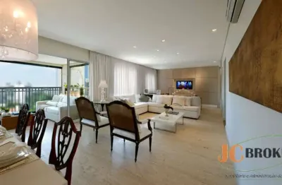 Apartamento tipo garden com 192m² de área útil, 4 suítes, 4 vagas