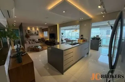 Apartamento mobiliado com 155m² de área útil, 3 suítes, 3 vagas