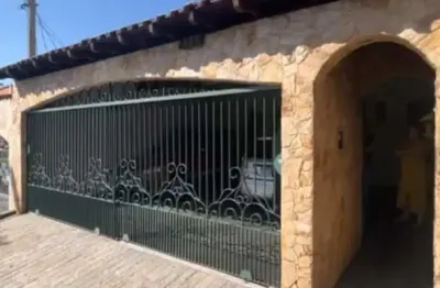 Casa com 3 quartos à venda na rua amadeo luiz bonini, 134, assunção, são bernardo do campo, 215 m2 por r$ 899.000