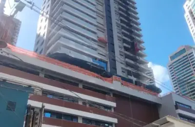 Apartamento 4 suítes com piscina na varanda no horto florestal .