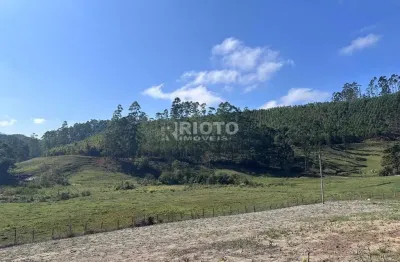 Chácara / sítio com 3 quartos à venda no laranjal, natividade da serra  por r$ 6.000.000