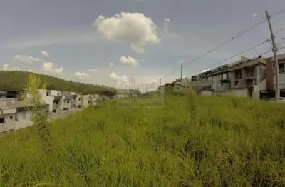 Terreno à venda no Portal dos Ipês, Cajamar 