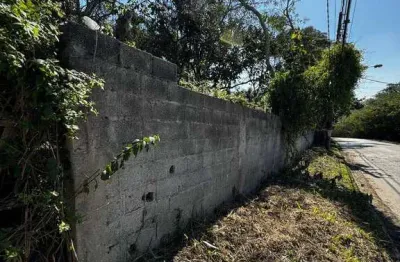 Terreno à venda no Jardim Emília, Embu-Guaçu 