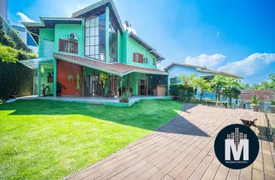 Casa à venda com 3 dormitórios, sendo suítes  granja viana - embu das artes